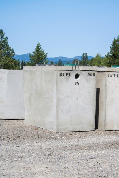 Concrete 500 Gallon Pump Station